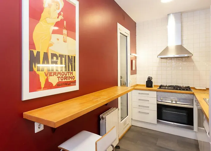 Fantastic apartment near Plaça Francesc Macia in L\'Eixample Esquerra