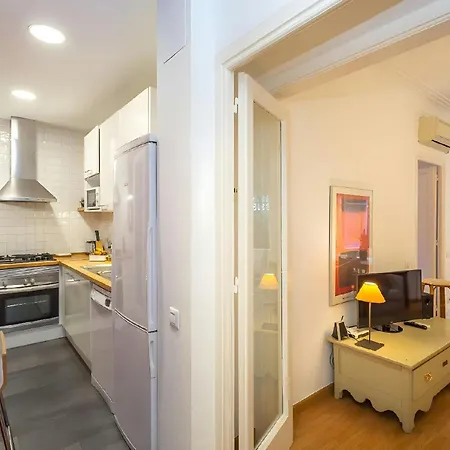 Fantastic apartment near Plaça Francesc Macia in L'Eixample Esquerra Barcelone Extérieur photo