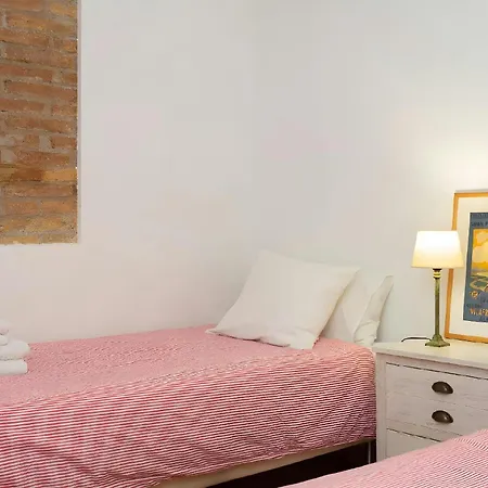 Fantastic apartment near Plaça Francesc Macia in L'Eixample Esquerra Barcelone Extérieur photo