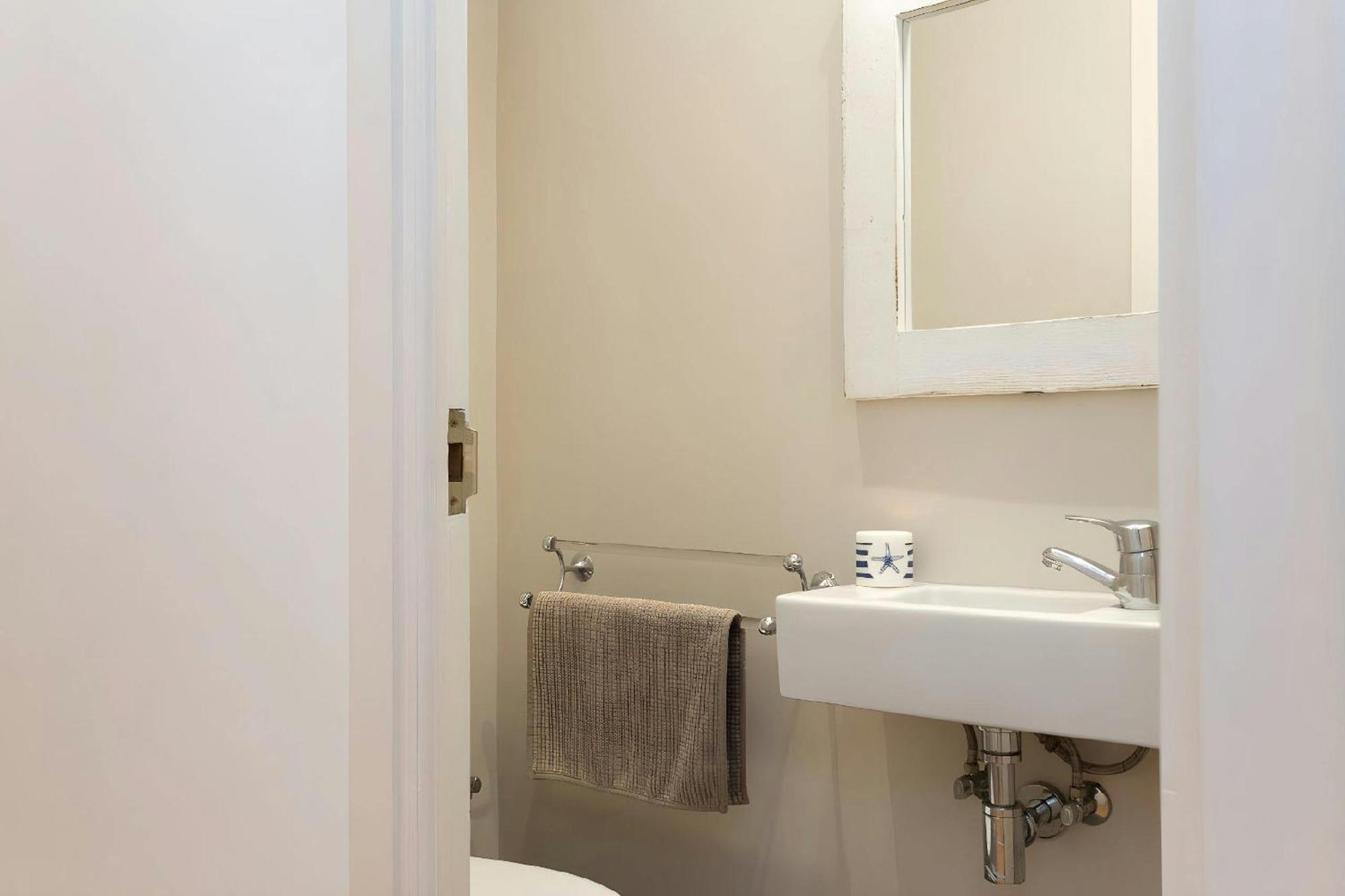 Appartamento Filmoteca Sarria 1- Wifi Quiet Bright Comfi Barcellona